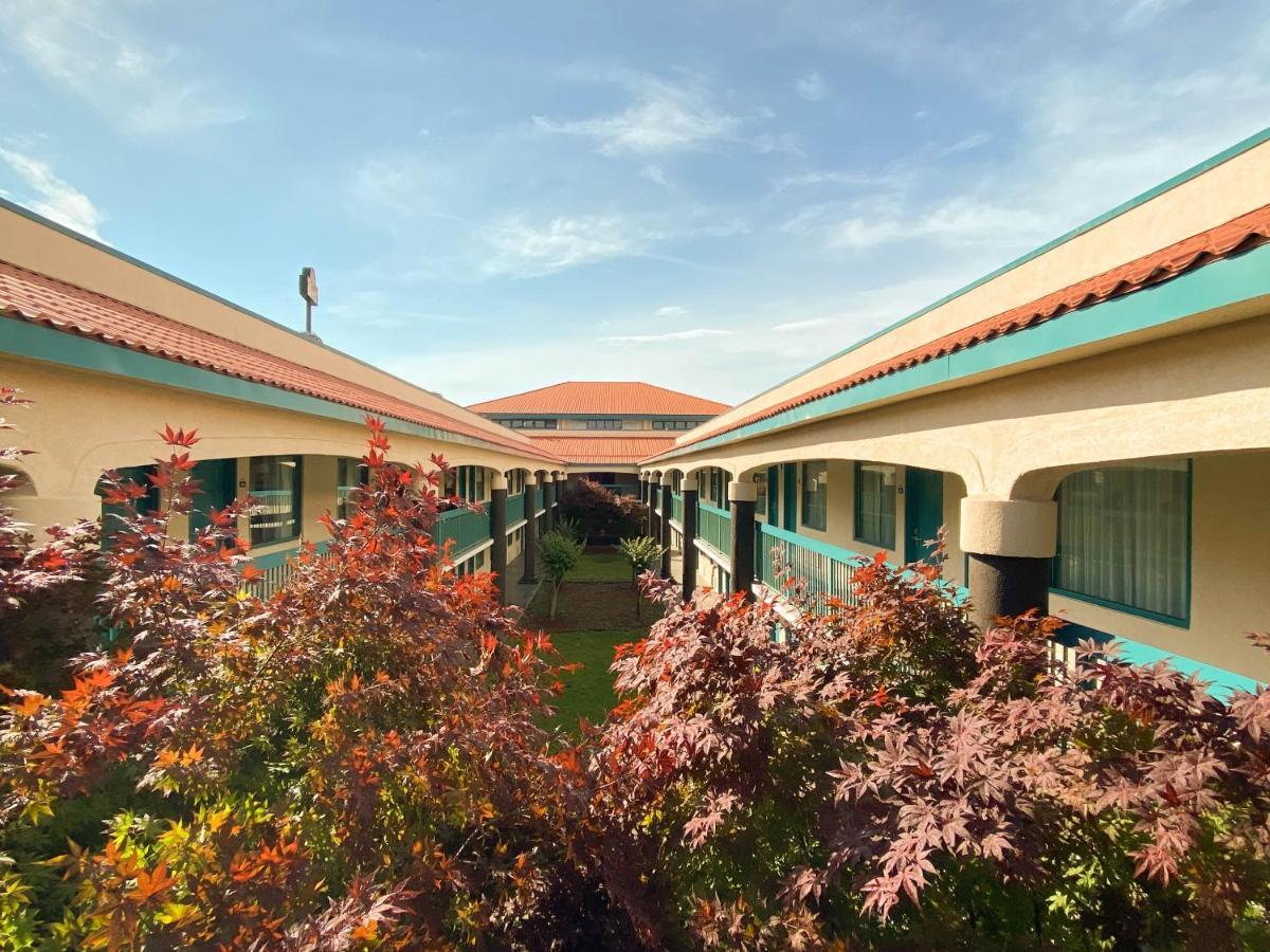 Motel 6 Savannah Ga Gateway & I95 外观 照片