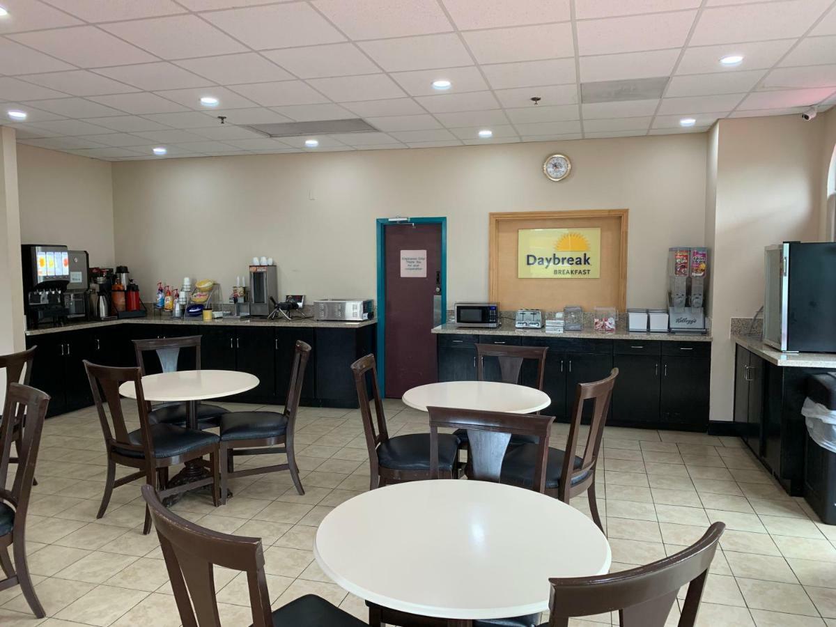 Motel 6 Savannah Ga Gateway & I95 外观 照片